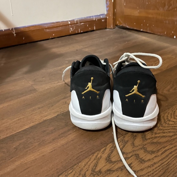 Jordan First Class - Picture 2 of 3